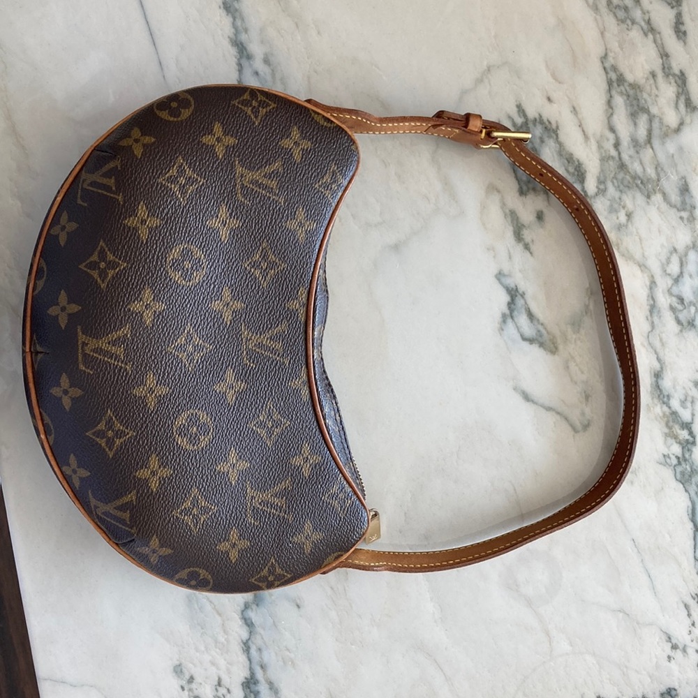 Authentic,Louis Vuitton Croissant bag
